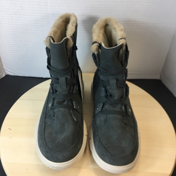 Sorel Explorer II Joan Faux Fur Waterproof Boot Grill Fawn size from 6-11 - Picture 3 of 9